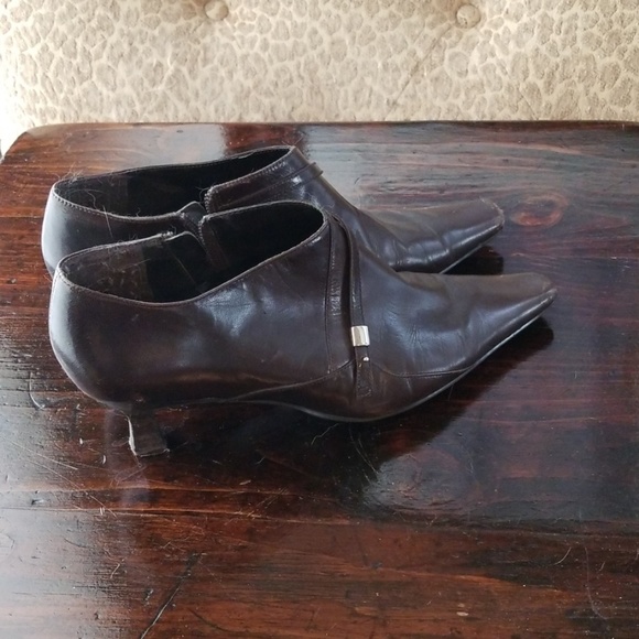 Boots - Picture 4 of 4